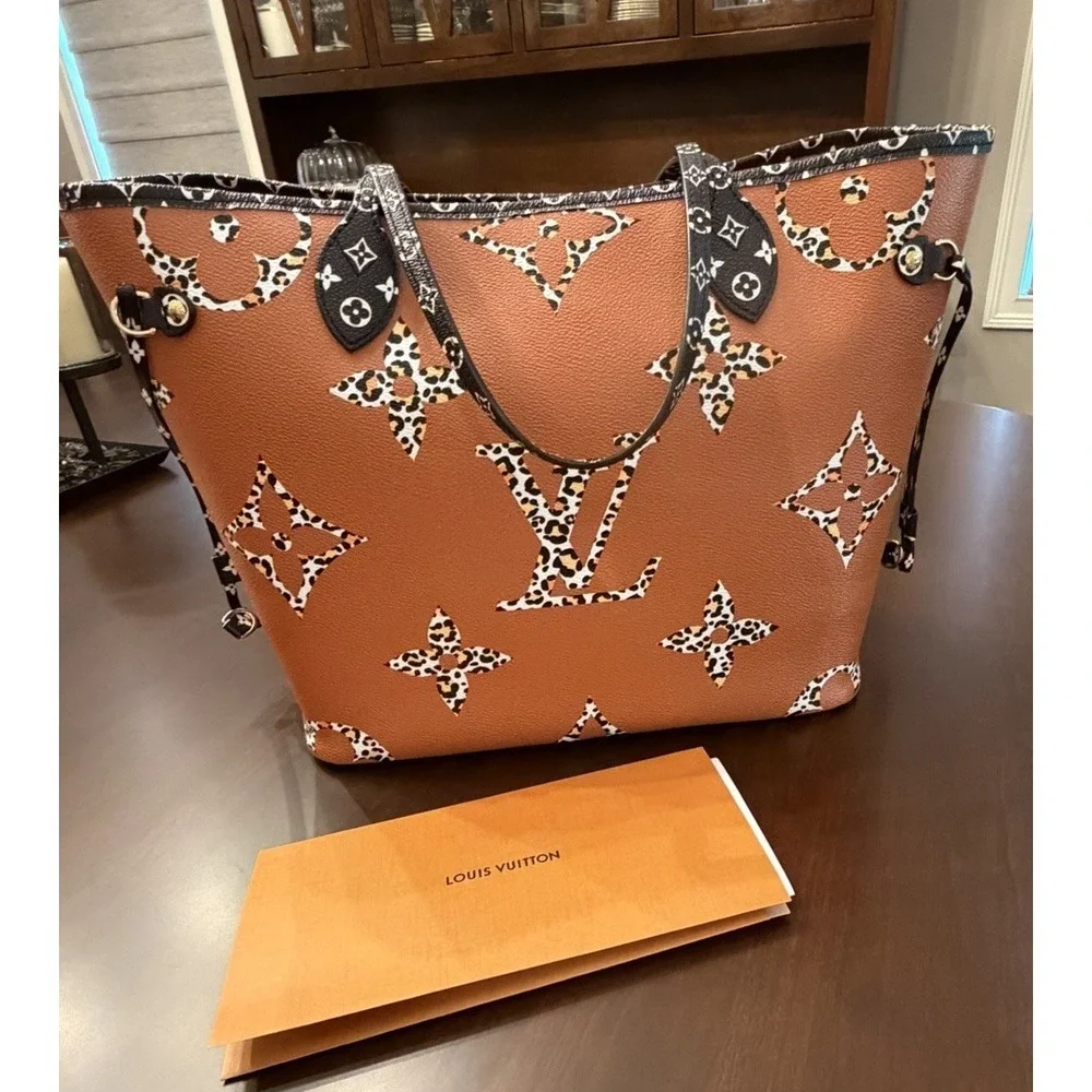 Louis Vuitton Neverfull Jungle Tote, Wallet, Pouch, Key Chain LOT ** MINT RARE